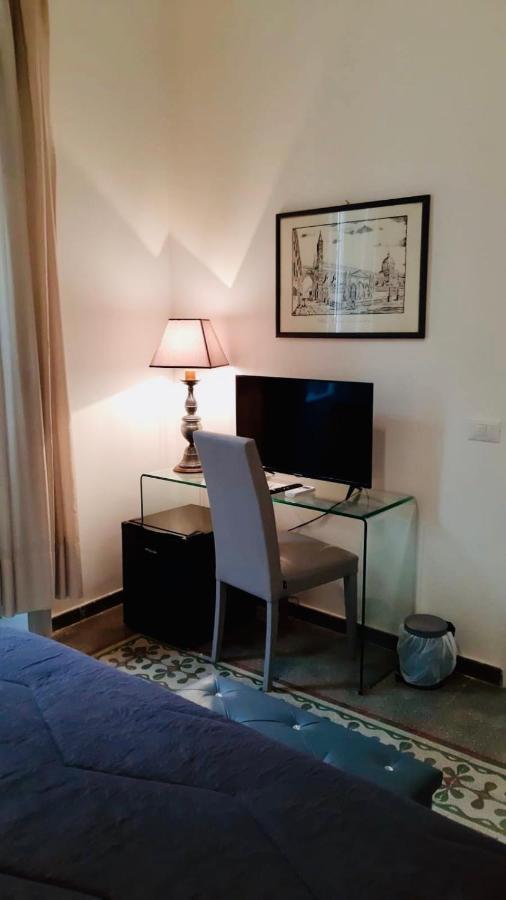 B&B Charme Centre-Ville Artistic & Literary Rooms Палермо Екстериор снимка